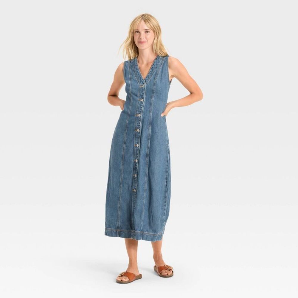 Universal Thread Strapless Denim Midi Dress in Blue